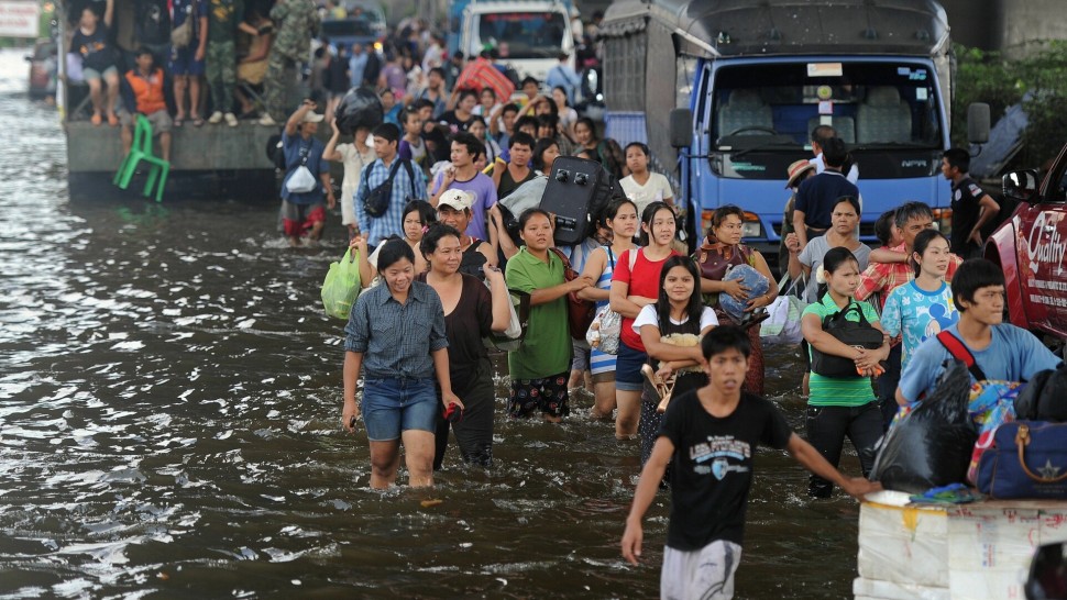 Ploile torențiale au făcut dezastru în Thailanda. Cel puţin 13 morţi și 1.200 de persoane evacuate în urma viiturilor