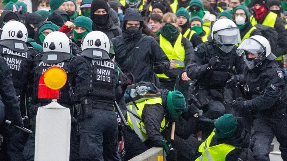 Proteste masive marcate de violenţe în Germania. AfD a lansat o nouă organizație de tineret