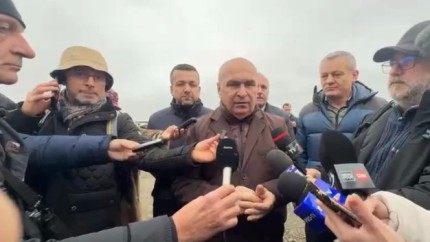 Bolojan spune că a convenit cu Ministerul Transporturilor ca toate lucrările care nu sunt astăzi începute să înceapă după finalul anului următor. Anunț despre Autostrada Transilvaniei