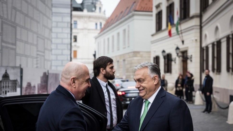 Bolojan vrea să regleze relațiile cu Viktor Orban A avut loc o discuție pragmatică între cei doi