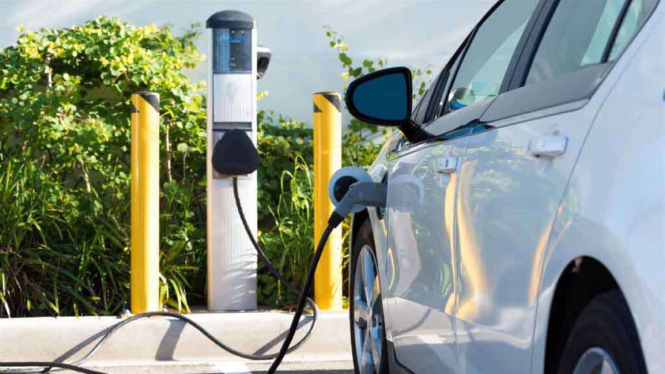 Vești bune pentru mediu Mașinile electrice au ajuns la o cotă de 685 din piața României în mai. APIA anunță o creştere de 32