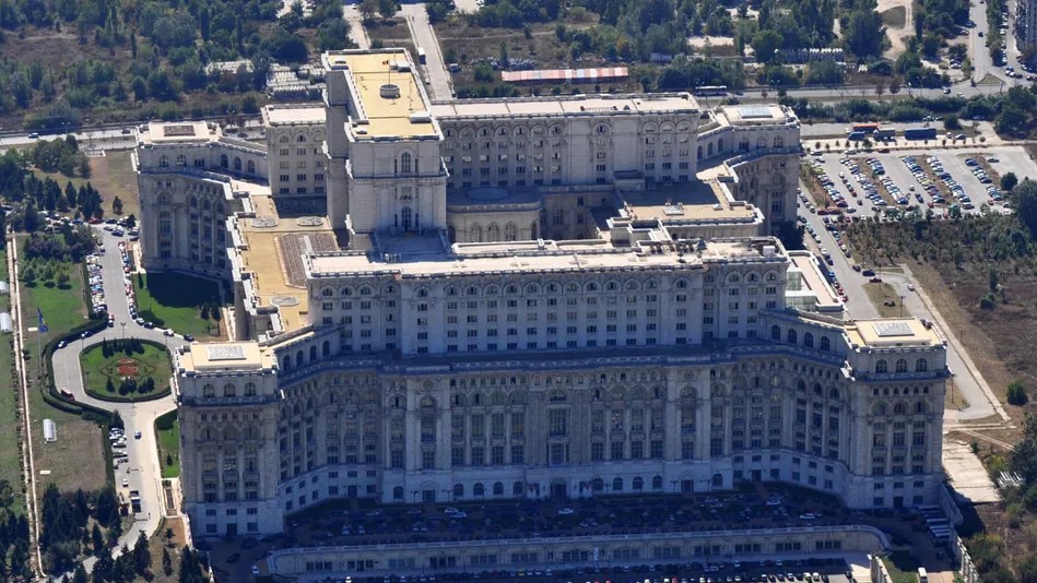 Austeritate dar nu pentru toți. Palatul Parlamentului scutit de la plata impozitelor locale
