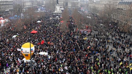 Franța blocată de o nouă grevă generală. Vor fi perturbări în mai multe sectoare importante