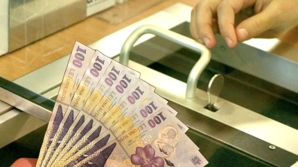 Veste proastă pentru românii cu credite în valută. Economiștii confirmă creșterea cursului euroleu în 2026