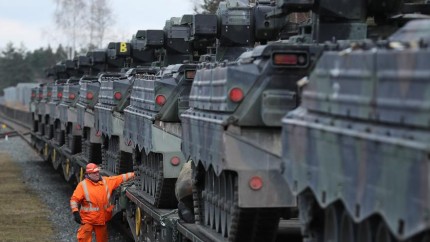 Schengenul militar a fost aprobat de Parlamentul European. Se asigură trecerea trupelor în 24 de ore dacă Rusia atacă NATO