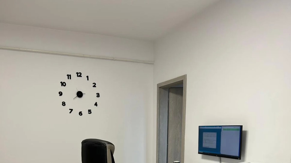 Locuințele pe firmă scapă de supraimpozitare până în 2027. Cât ar fi crescut taxele