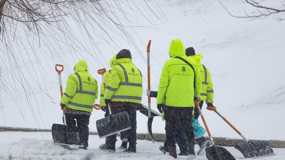Alertă meteo ANM cod galben în România Ninsori strat de zăpadă intensificări ale vântului și ger în mai mult de jumătate de ţară până vineri dimineaţă HARTĂ