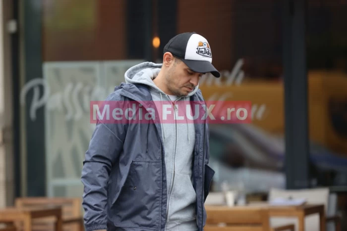 Mihai Rait, lăsat fără cheile la mașină chiar de soție! Cunoscutul actor din Las Fierbinți a rămas pe din afară FOTO și VIDEO: PAPARAZZI MEDIAFLUX