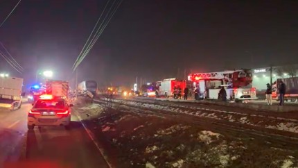 Accident grav în Chiajna un tren a izbit în plin o mașină. Salvatorii intervin de urgență VIDEO UPDATE