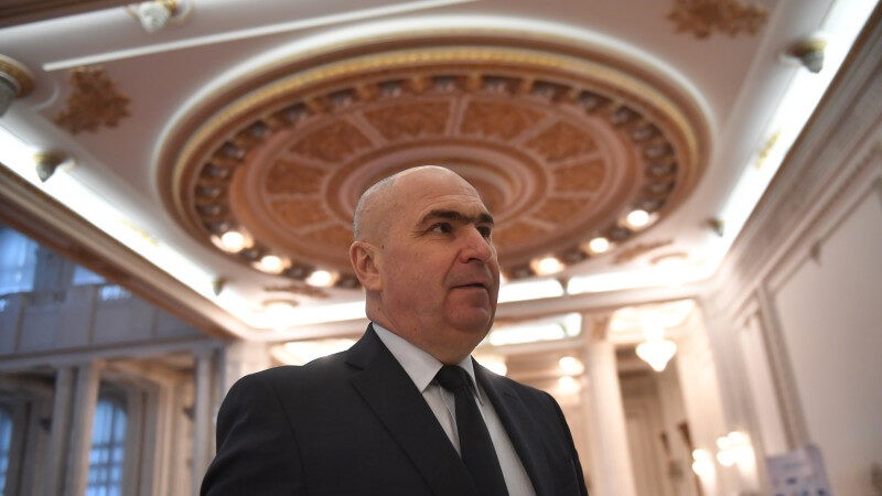 Se pregătește prima moțiune simplă împotriva lui Bolojan În calitate de ministru interimar la Educație