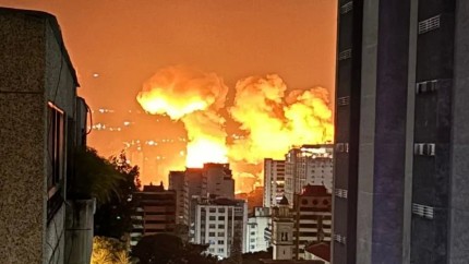 UPDATE Explozii puternice la Caracas Din cauza bombardamentelor americane mai multe zone au rămas fără curent electric