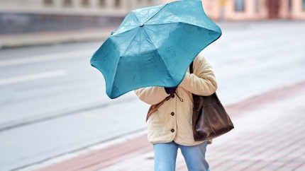 ANM anunță Coduri galbene de precipitații și vânt puternic în aproape toată țară. Atenționari valabile de duminică ora 1400 până luni dimineața HARTA