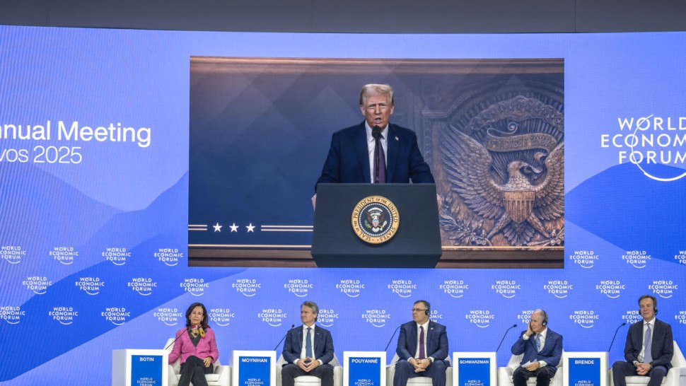 Forumul Economic de la Davos începe luni sub semnul tensiunilor globale și al crizelor de securitate. Trump vine cu cea mai mare delegație de până acum a SUA