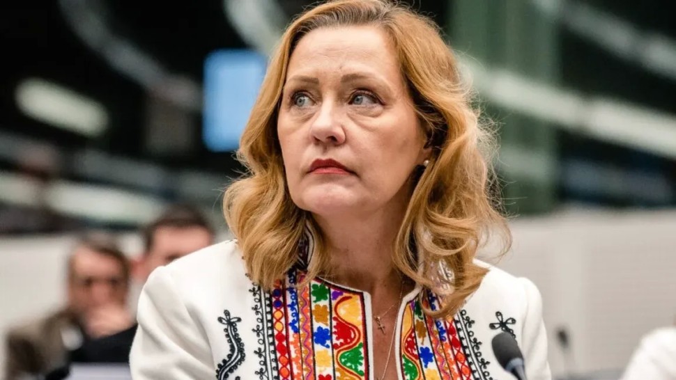 Ruptura este totală. Elena Lasconi a demisionat şi de la conducerea USR Câmpulung