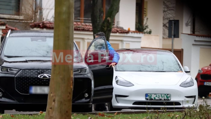 Mihai Găiunușă la dentist sursă foto: Paparazzi Mediaflux