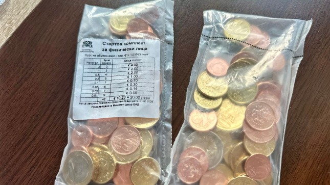 Bulgarii au schimbat deja 363 din leva aflată în circulaţie pe măsură ce cursul euro accelerează anunță Banca Naţională a Bulgariei 