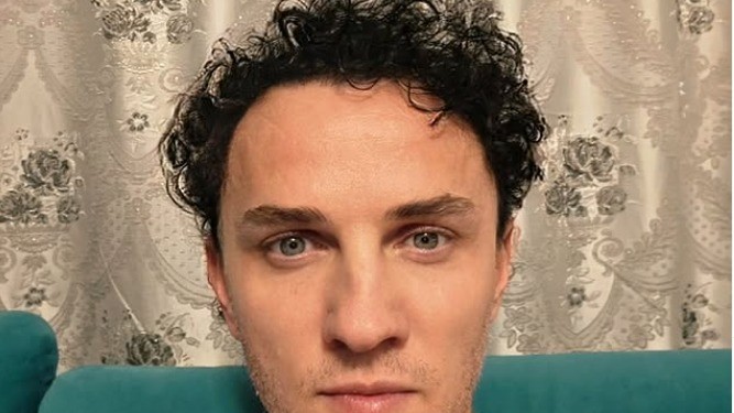 Cât costă să te cazezi la mare în apartamentele lui Mihai Trăistariu în vara lui 2026. Câți bani câștigă artistul din turism