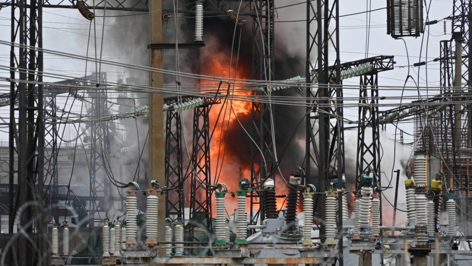 Atac masiv al Rusiei asupra rețelei energetice din Ucraina. Polonia impune restricții aeriene