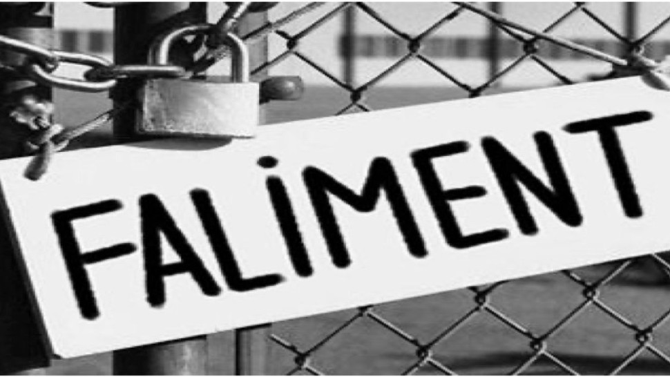 Urmează un val de falimente majore în România. Ce schimbări ar putea apărea pentru românii cu loc de muncă