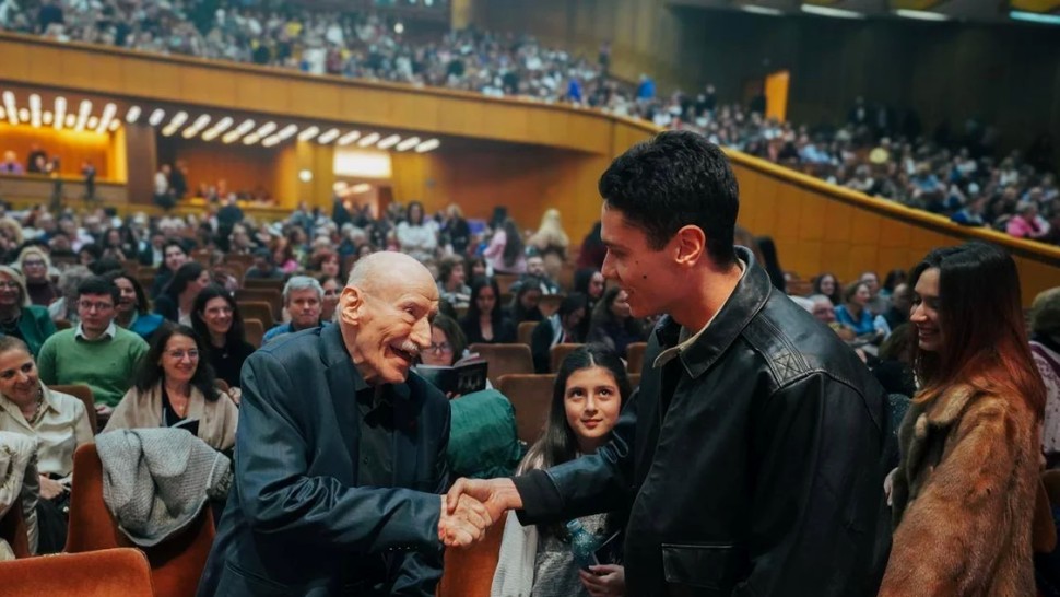 David Popovici întâlnire inedită cu marele actor Victor Rebengiuc Unele momente nu se uită niciodată