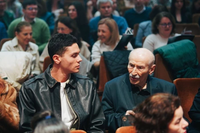 David Popovici, întâlnire inedită cu marele actor Victor Rebengiuc: „Unele momente nu se uită niciodată”