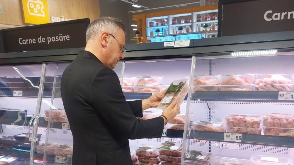 Ministrul Agriculturii cere intervenția Consiliului Concurenței. Firme offshore intervin între producătorii locali și supermarketuri