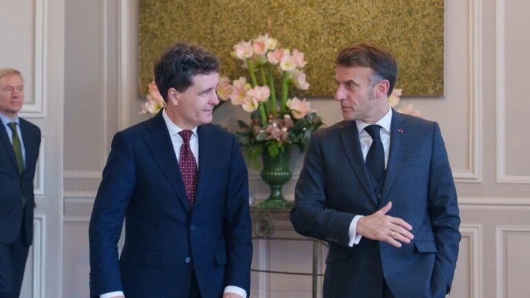 Nicușor Dan anunț privind protejarea României prin umbrela nucleară Este sub umbrela nucleară NATO oferită de SUA. Parteneriat în extindere cu Franța