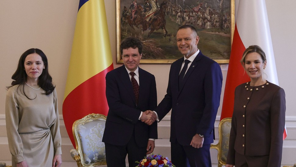 Nicușor Dan vizită la Varșovia. UPDATE Declarații după întâlnirea cu Președintele Poloniei Am discutat de posibilitatea de colaborare pe achiziţii comune VIDEO