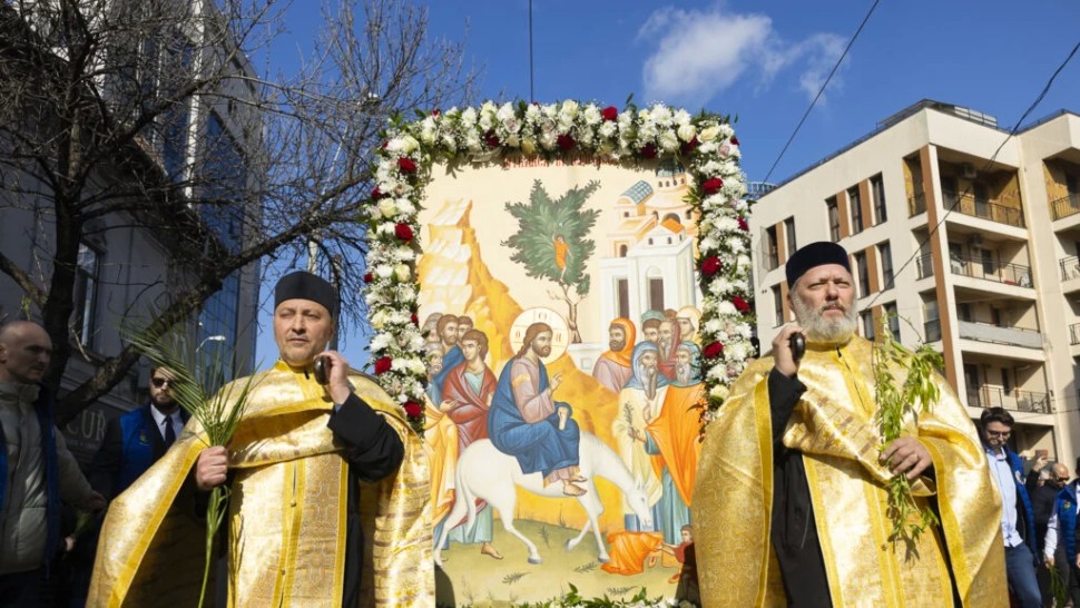 Pelerinaj de Florii din Bucureşti sâmbătă. Procesiunea începe la Catedrala Naţională şi se încheie la Catedrala Patriarhală