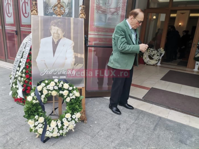 Primele imagini de la priveghiul lui Zsolt Kerestely, marele compozitor. Nume importante din lumea artistică și-au luat adio