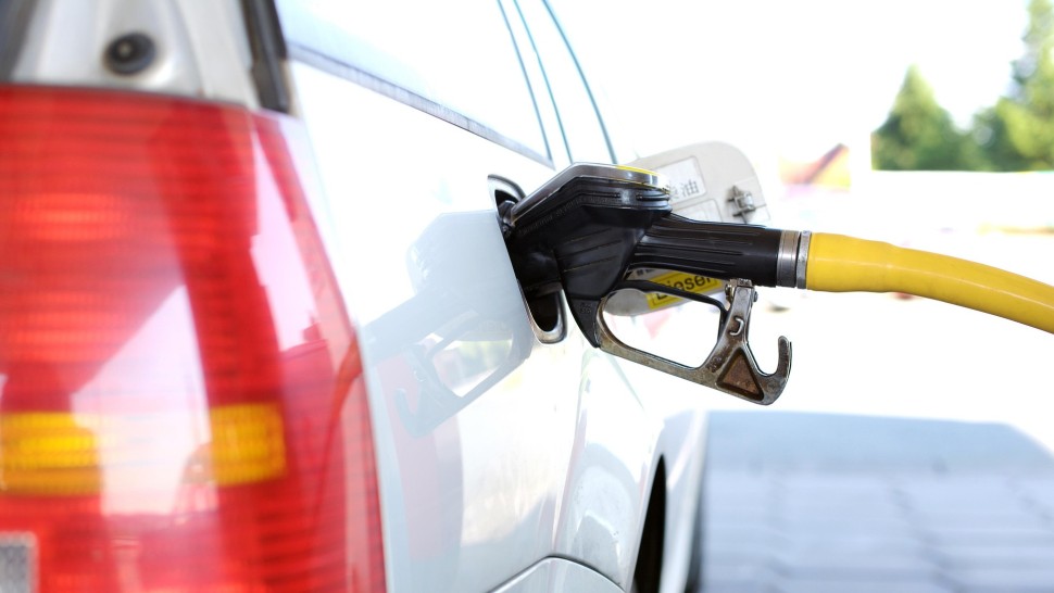 Motorina a trecut de 9 lei pe litru. O nouă zi de scumpire a carburanților