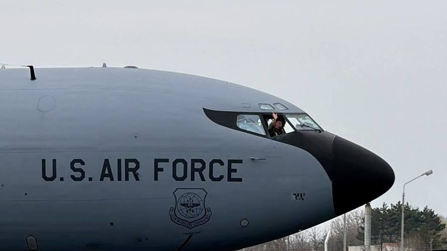 Boarding Pass confirmă că Forțele Aeriene Americane au trimis la București al șaselea avion Boeing KC-135 Stratotanker de realimentare 