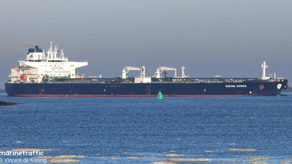 Petrolier grecesc lovit de o dronă în Marea Neagră. Un marinar român se afla la bord