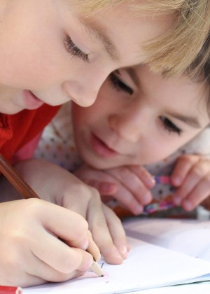 Înscriere creșă sau grădiniță 2026. Ministerul Educaţiei a anunţat calendarul oficial de înscriere