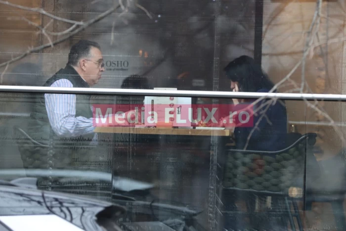 Marian Oprișan, nervi și masă în București alături de soție înainte de drumul spre Vrancea. Tehnologia îi dă fostului baron bătăi de cap FOTO și VIDEO PAPARAZZI