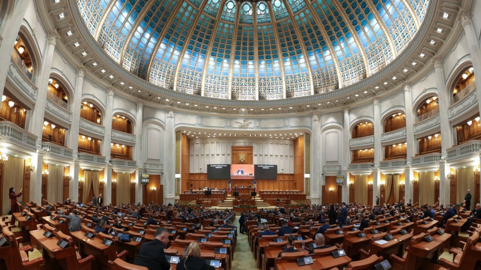 Dezbateri în Parlament privind legea bugetului pe 2026. PSD depune amendamente pentru tot pachetul de solidaritate Termenul limită expiră la ora 1300