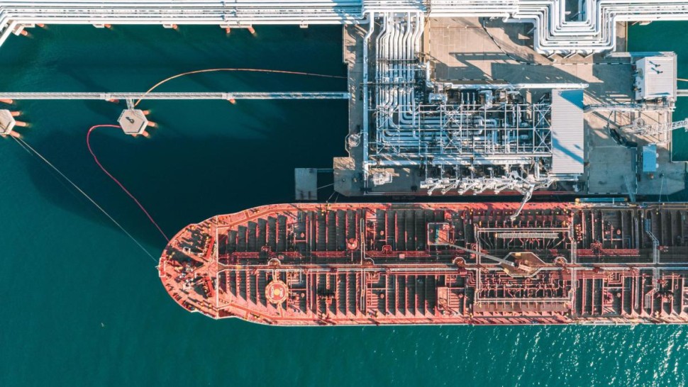 Washington anunță că ridică timp de 30 de zile sancțiunile privind achiziționarea de petrol din Rusia transportat pe mare