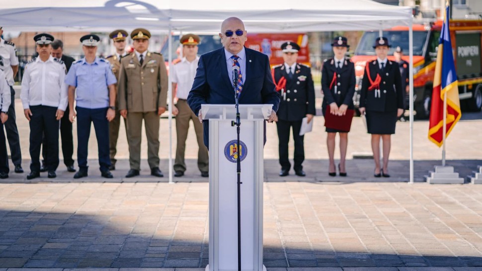 Raed Arafat prezintă documente după acuzația de contrabandă cu elicopter Nu are nimic în comun cu rațiunile dreptului penal