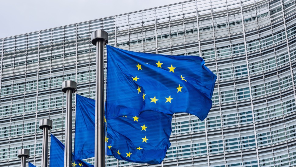 Raportul de evaluare privind Directiva europeană pentru produse din tutun Comisia nu ia în considerare strategia de reducere a riscurilor