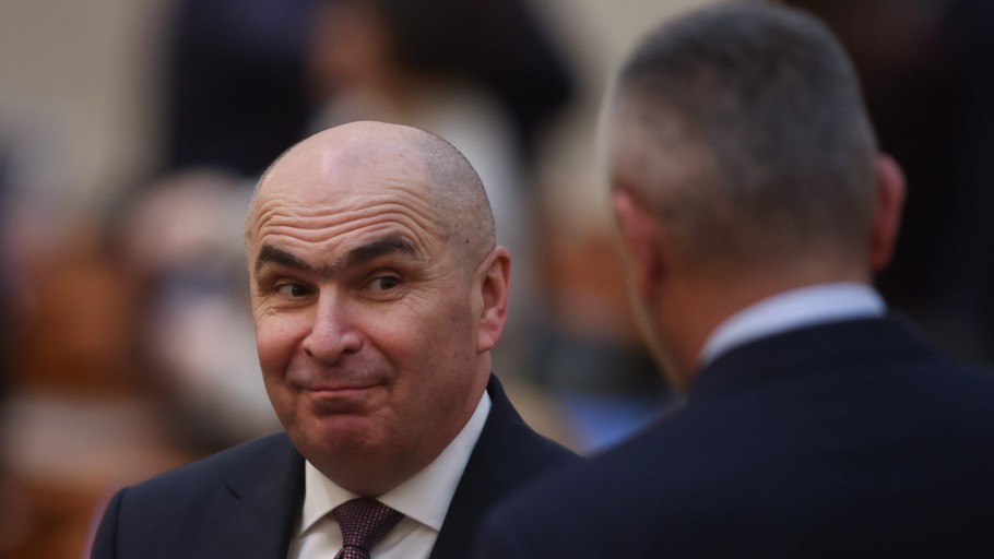 Moțiunea PSD 8211 AUR a fost depusă cu 253 de semnături în Parlament. UPDATE Care este calendarul și când ar putea cădea Guvernul Bolojan