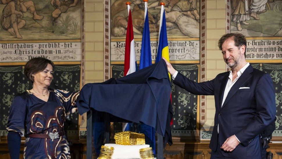 UPDATE Ce pedepse cer procurorii. A început oficial procesul în cazul furtului Coifului de aur de la Coțofenești și a brățărilor. Una dintre ele încă lipsește
