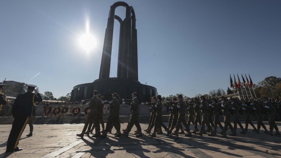 Manifestări de Ziua Forţelor Terestre Române. Ce evenimente organizează Armata Română
