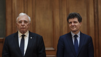 Avertismentul lui Mugur Isărescu Stabilitatea financiară e ca sănătatea îți dai seama cât de importantă este numai în momentul în care o pierzi