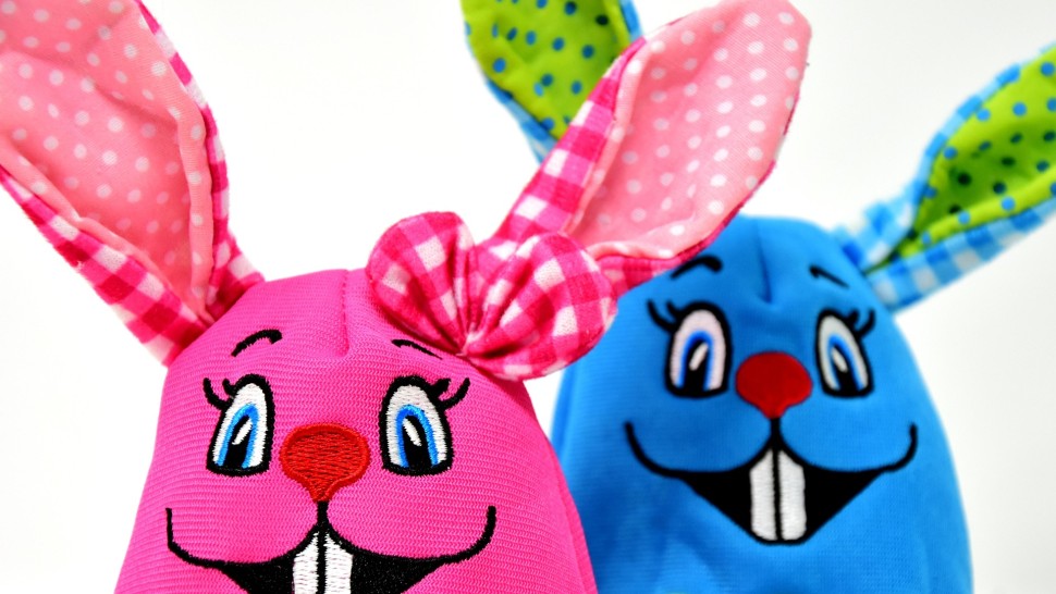 De ce ne luăm haine noi de Paște și ce spun culorile pe care le alegem