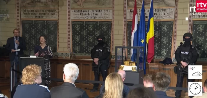 Primele imagini cu Coiful dacic recuperat