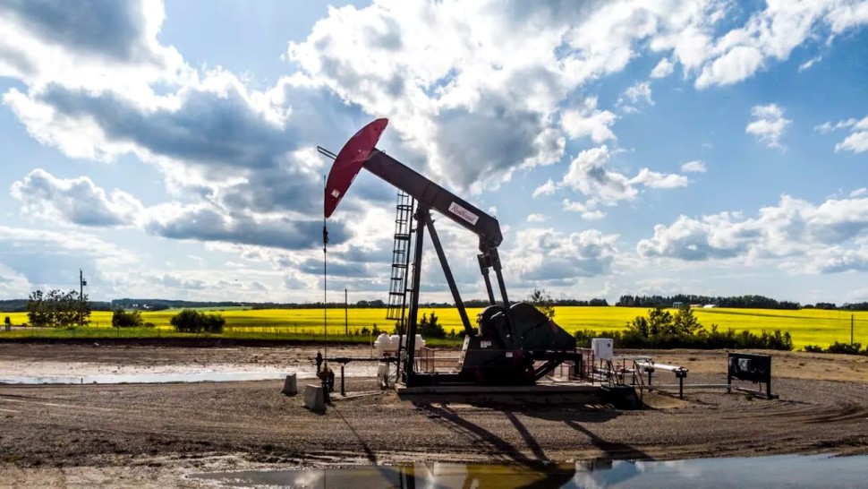 Prețurile petrolului scad după armistițiul dintre Israel și Liban. Avertismentul FMI