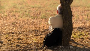 Cum afectează singurătatea creierul. Rolul important în pierderea memoriei