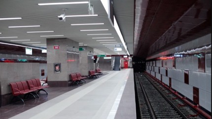 Tavan prăbușit la metrou. Circulația este întreruptă pe Magistrala 4 UPDATE