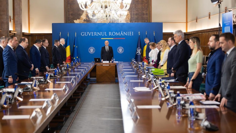 Ședință de guvern joi. Moment de reculegere pentru Lucescu. Proiect pentru înființarea Rețelei de date privind durabilitatea agricolă