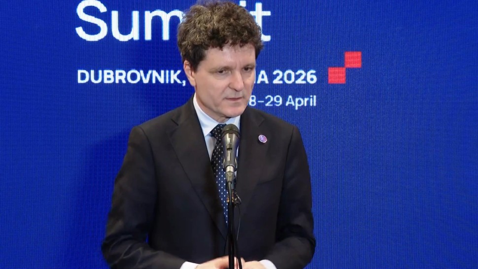 Nicușor Dan reacție privind moțiunea de cenzură Îmi păstrez echidistanța. Ce spune de un guvern PSD - AUR VIDEO